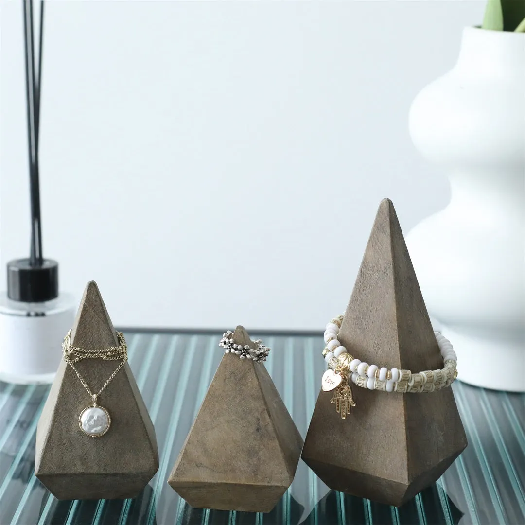 5959M - Palison Pyramid Ring Holder - Medium