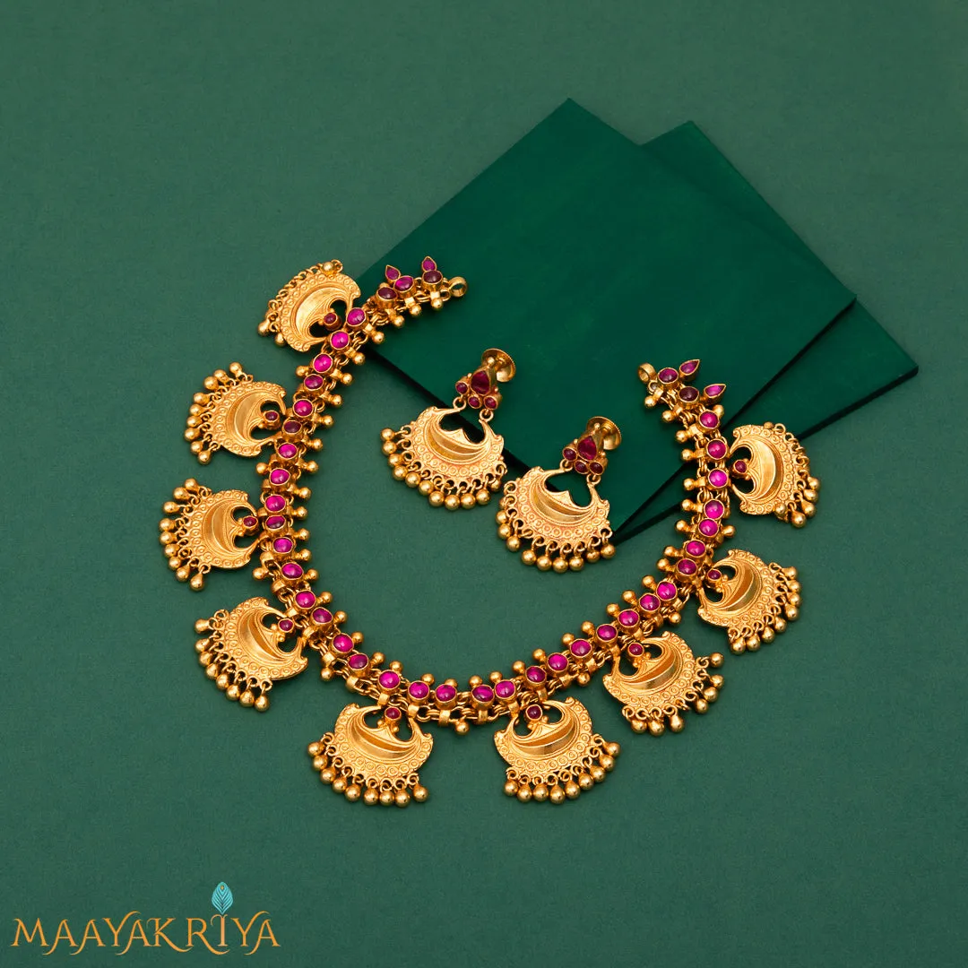 Chandrabindhu Necklace Set