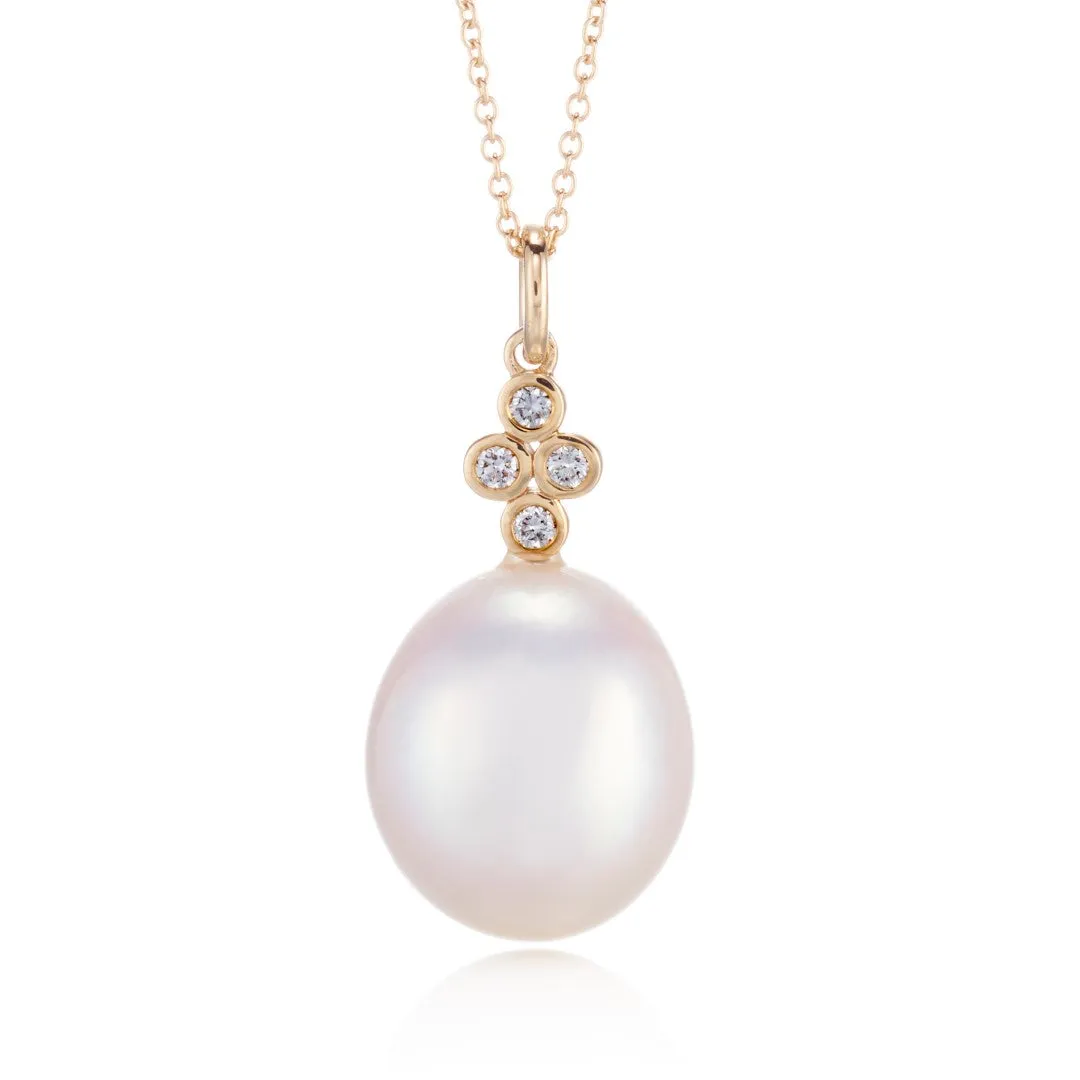 Dominique Pendant Necklace in Pearl & Diamonds