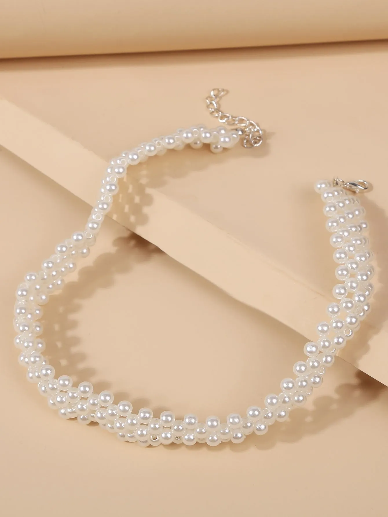 Elegant Faux Pearl Necklace Chocker for Women Novelty Necklace Creative Necklace