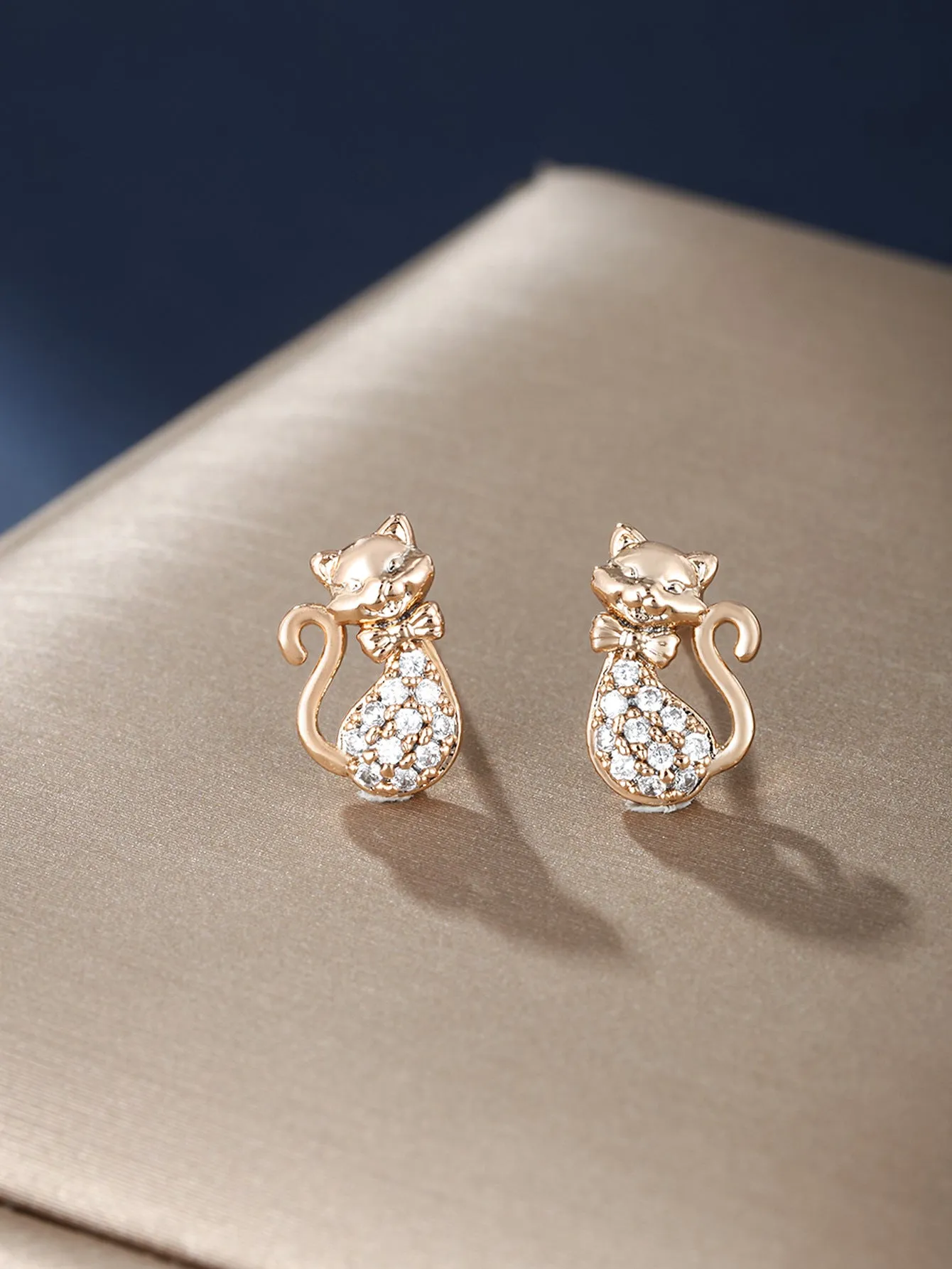 Jewelry Fashion New Cute Kitten Personality Women's Exquisite Cat Diamond Alloy Stud Earrings