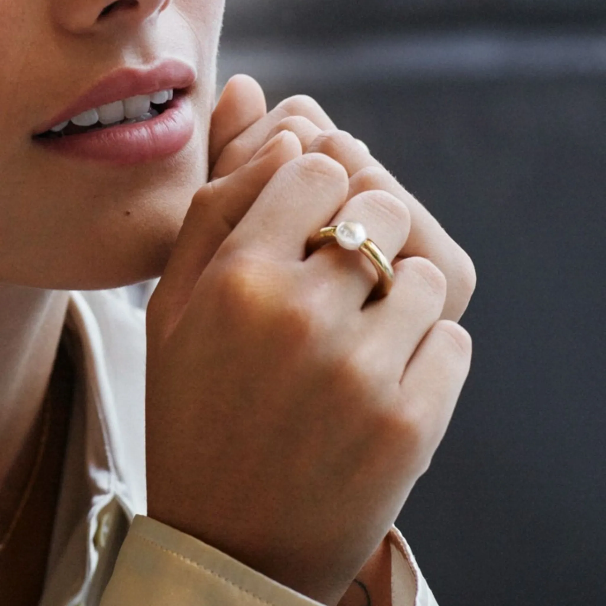 Modernist Pearl Ring Gold