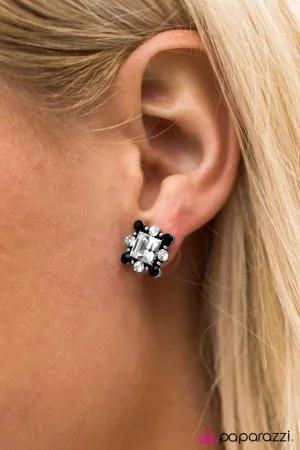 Paparazzi Earring ~ Midnight Music - Black