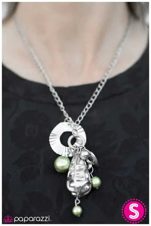 Paparazzi Necklace ~ All In Good Cheer - Green