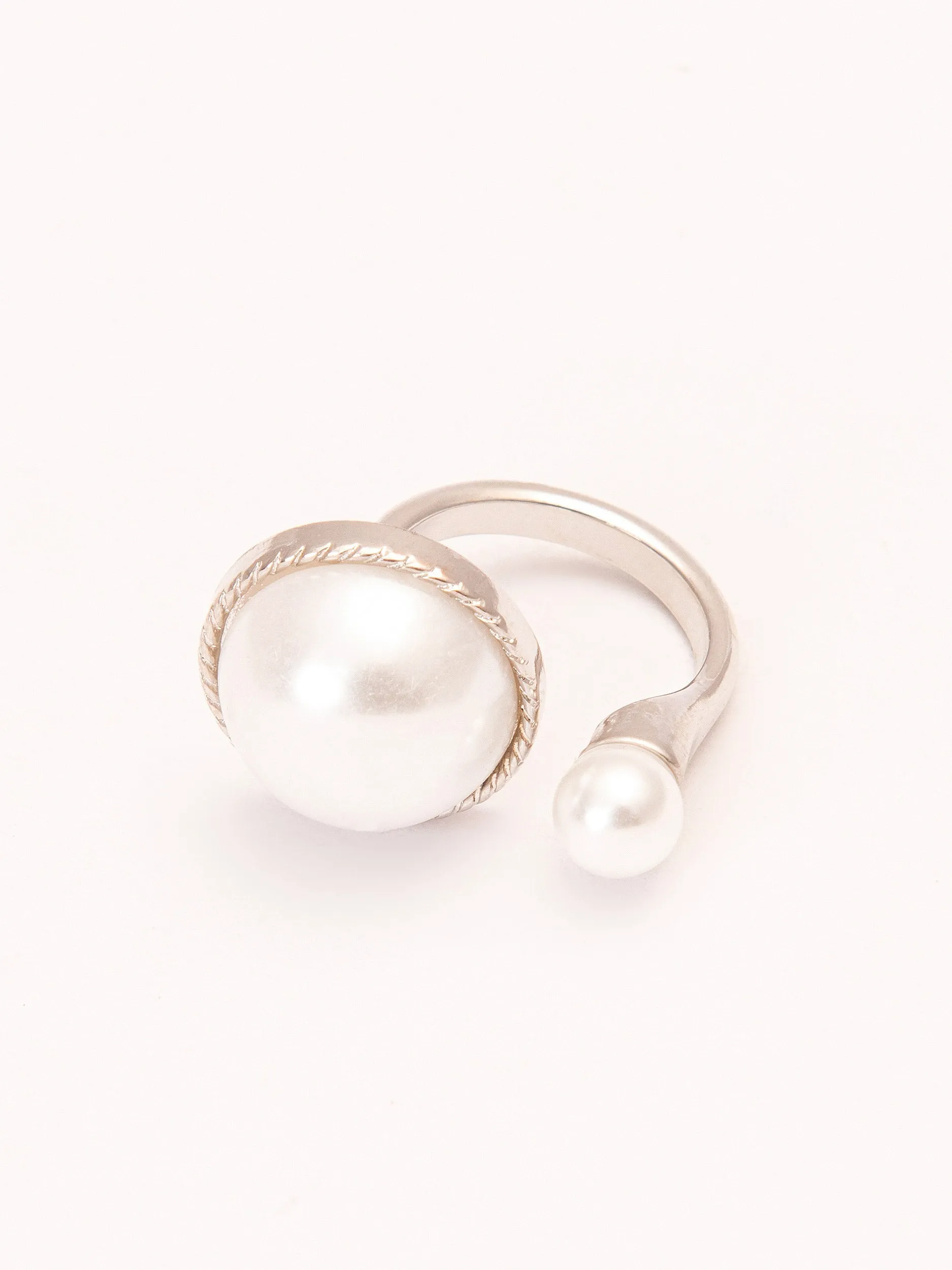 Pearl Contemporary Ring