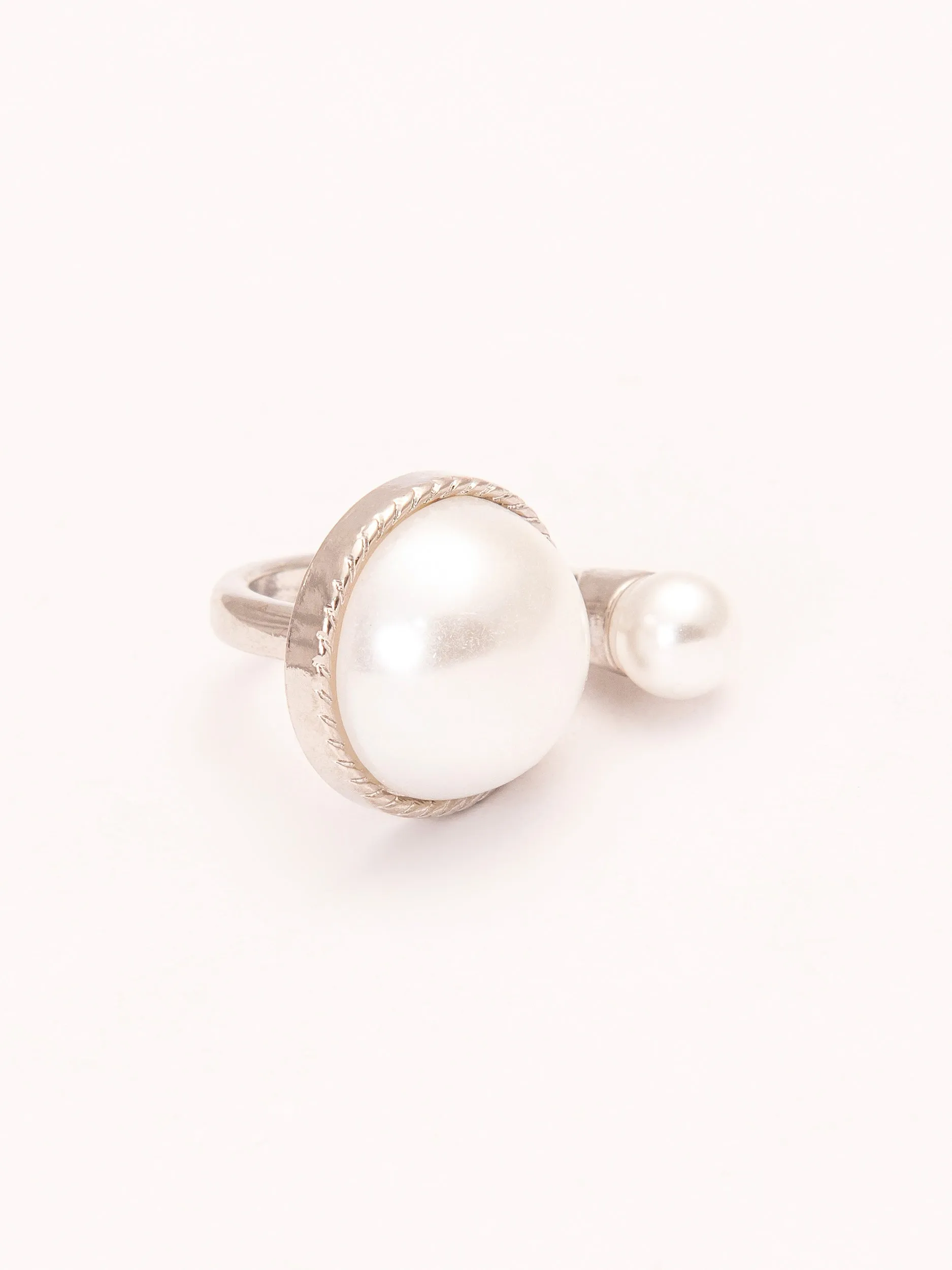 Pearl Contemporary Ring