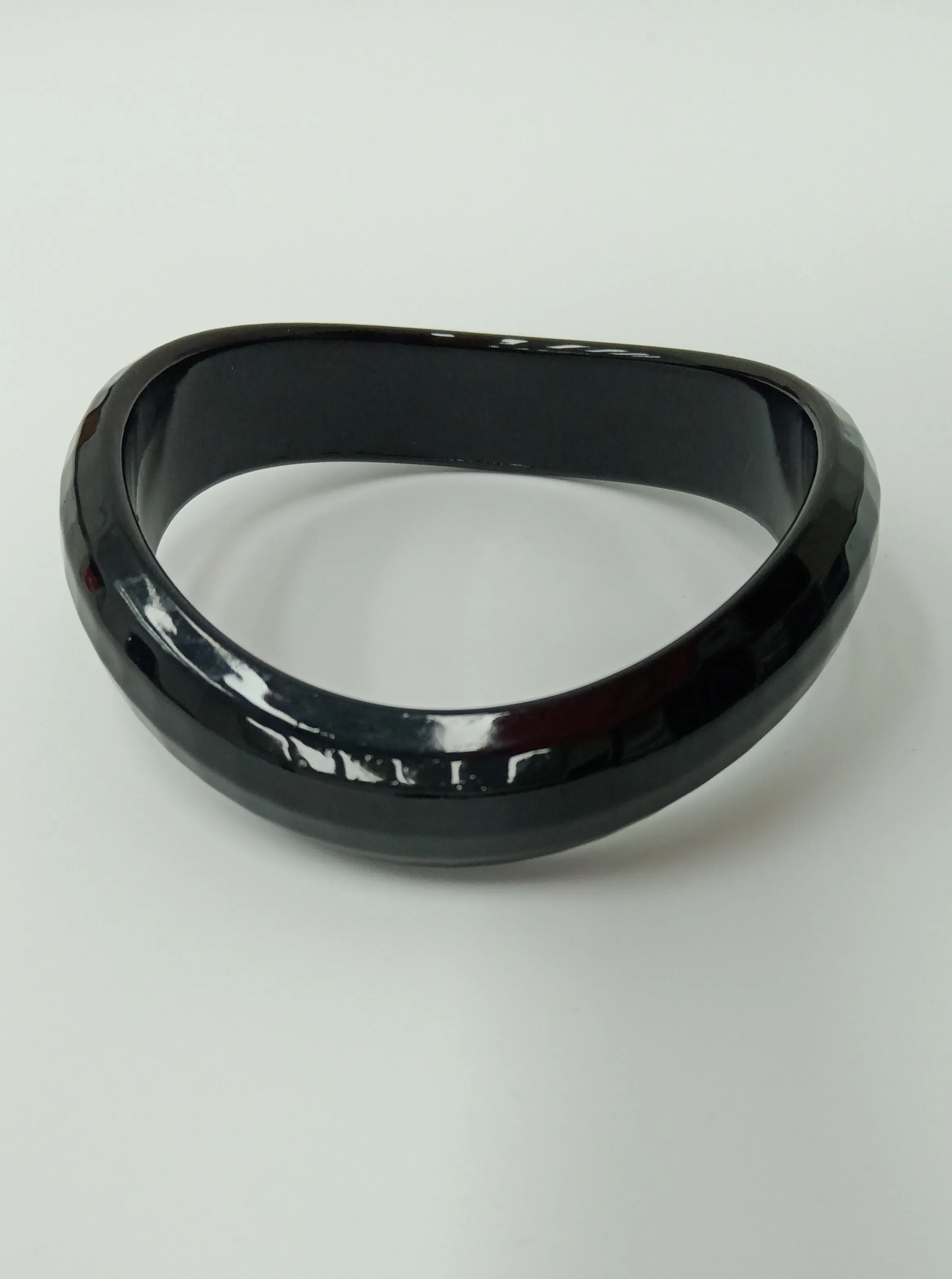 Polished Black Wave Bracelet