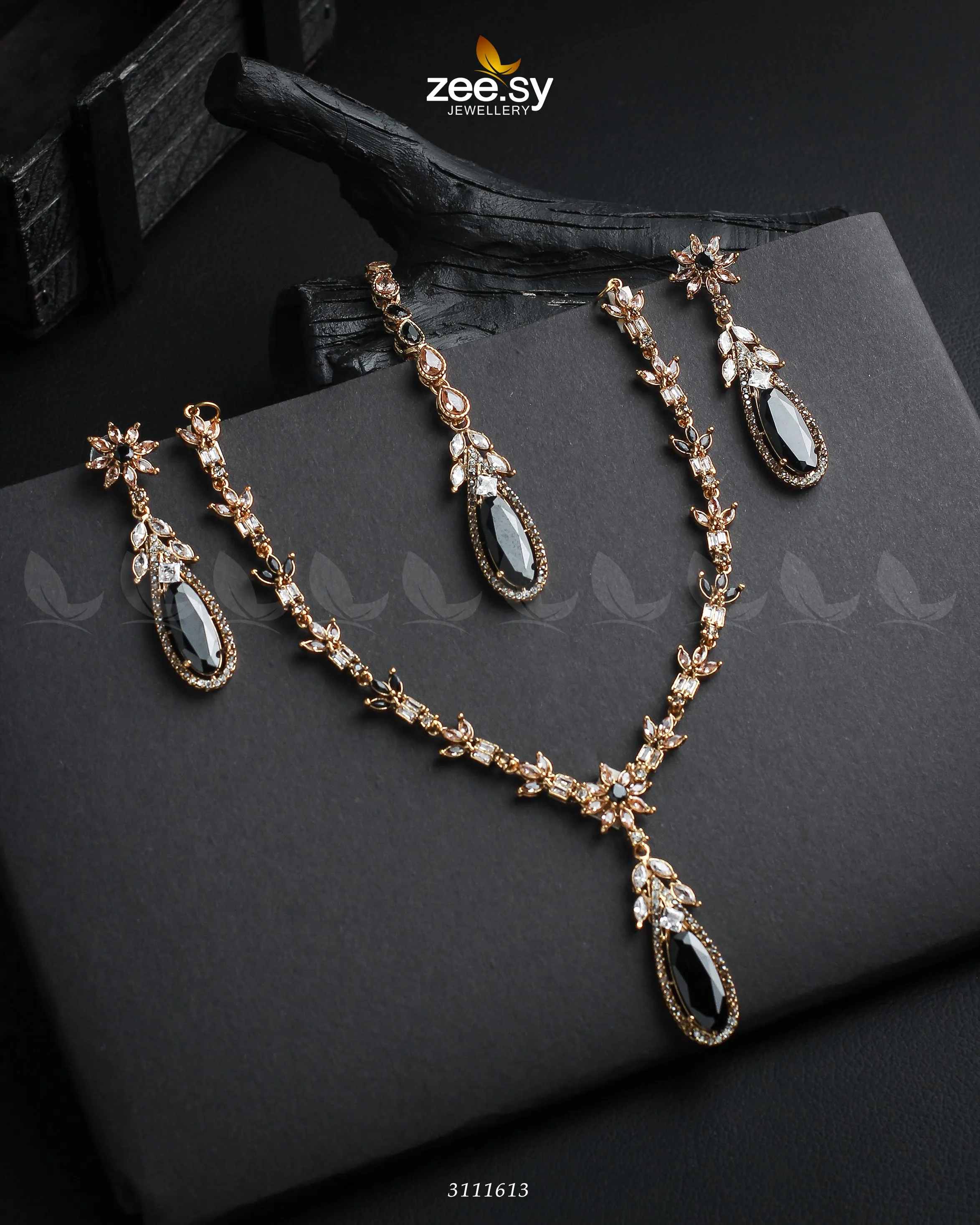 Saba Qamar Necklace Sets