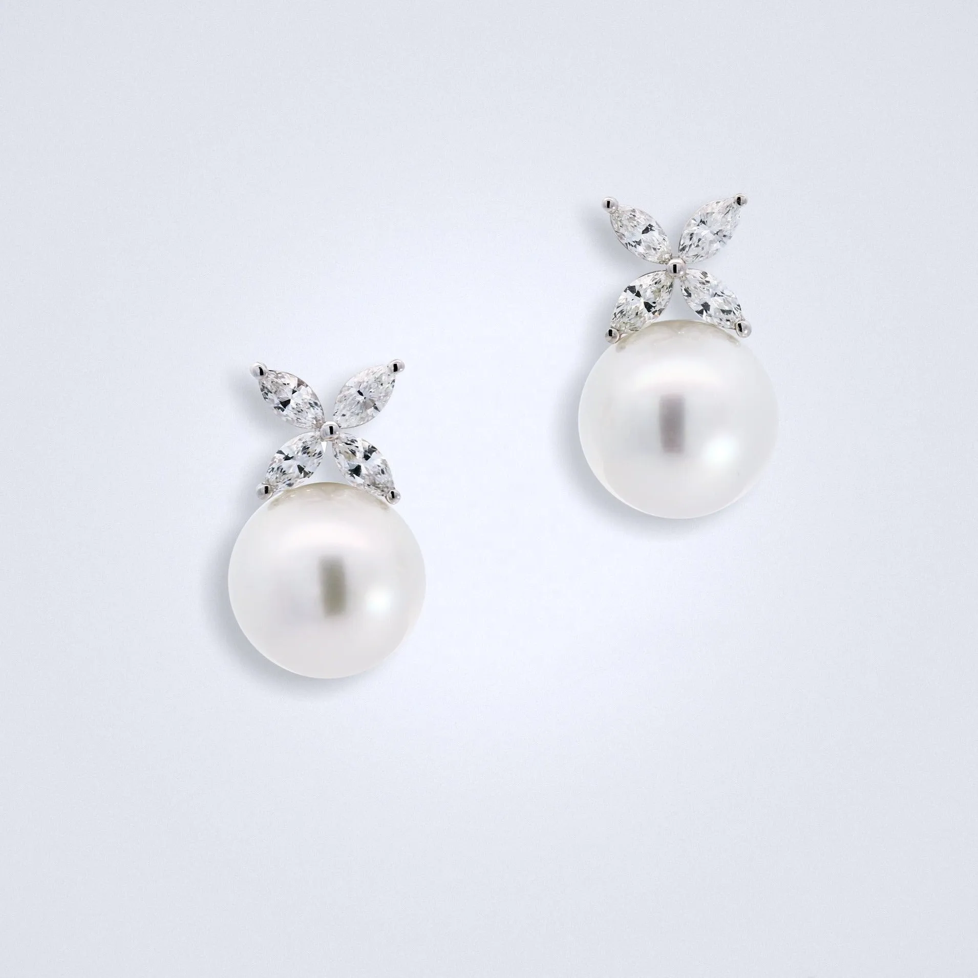 Twinkly Pearl Diamond Earrings